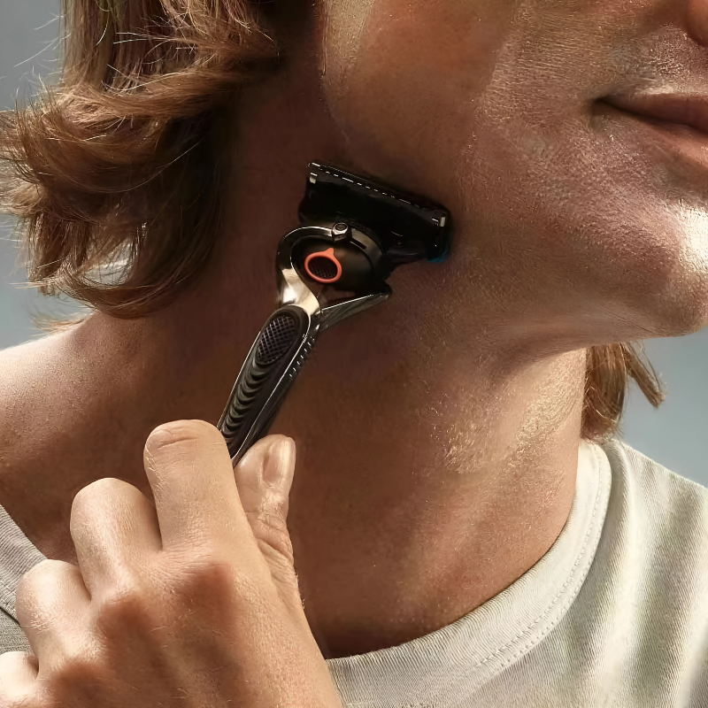 PrecisionRazor - Multifunktionelt barberblad med hurtigudløser og høj præcision