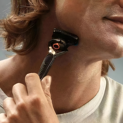 PrecisionRazor - Multifunktionelt barberblad med hurtigudløser og høj præcision